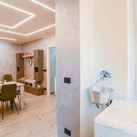 Lovely House By World Apartment *