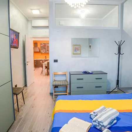 Apartment Lovely House By World Vado Ligure